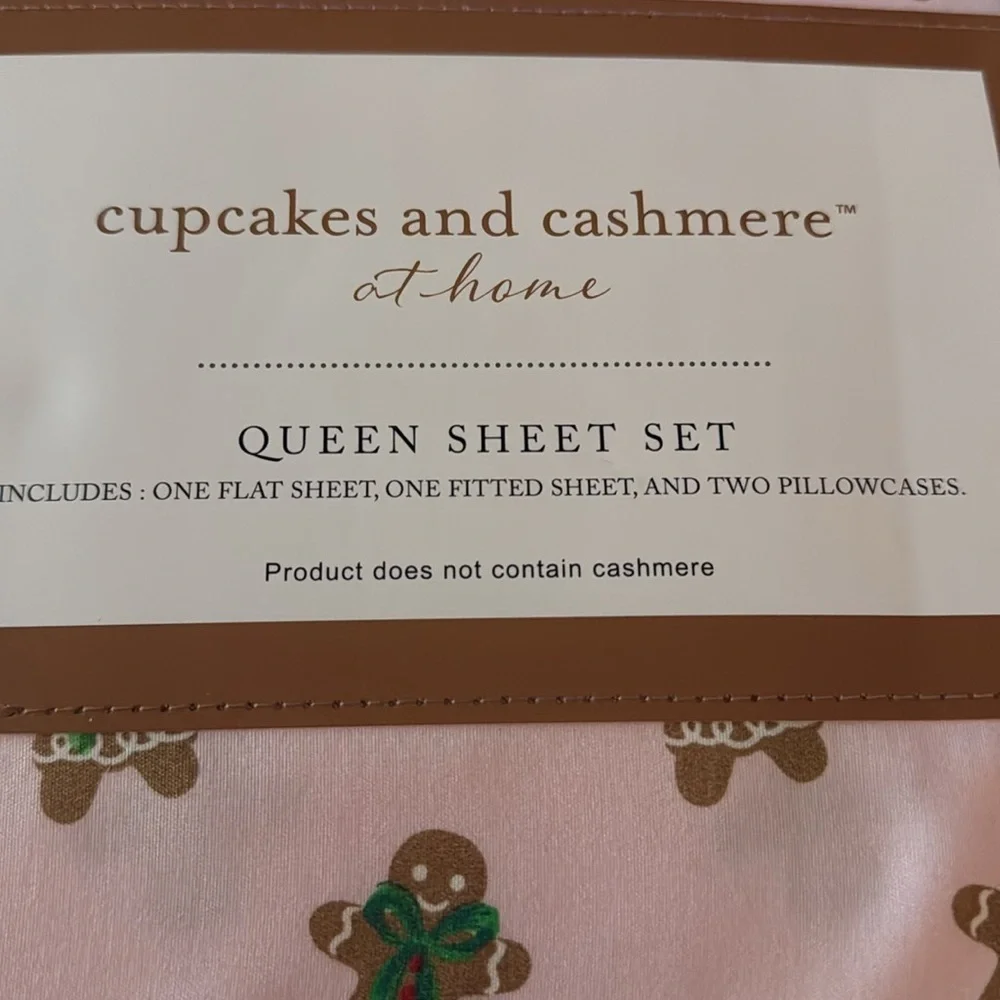 CUPCAKES & CASHMERE Gingerbread Treat Sheet Set in Pink